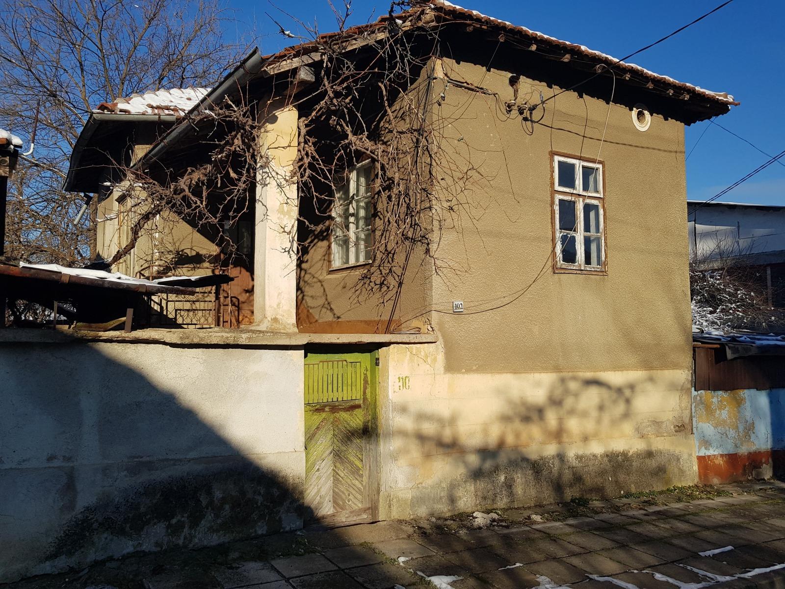 House for Sale in Pravets, Sofia Province