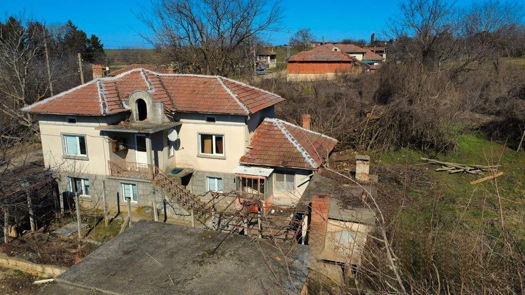 House for Sale in Brestovitsa, Ruse