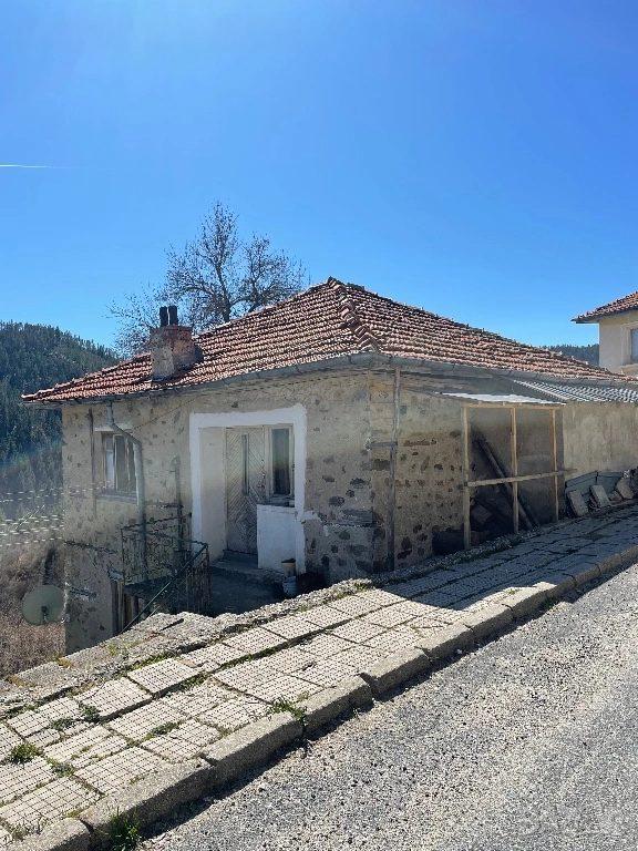 House for Sale in Kutela, Smolyan