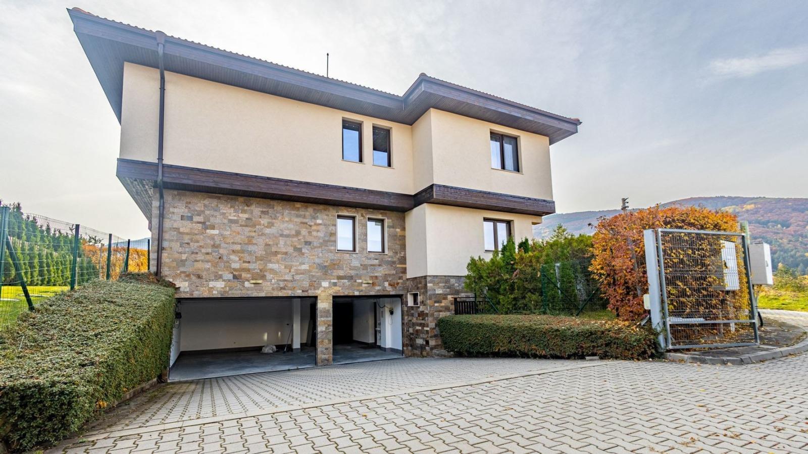 House for Sale in Sofia, Bistritsa