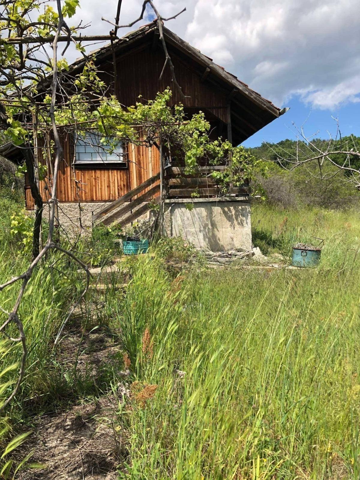Villa for Sale in Burgas, Vetren
