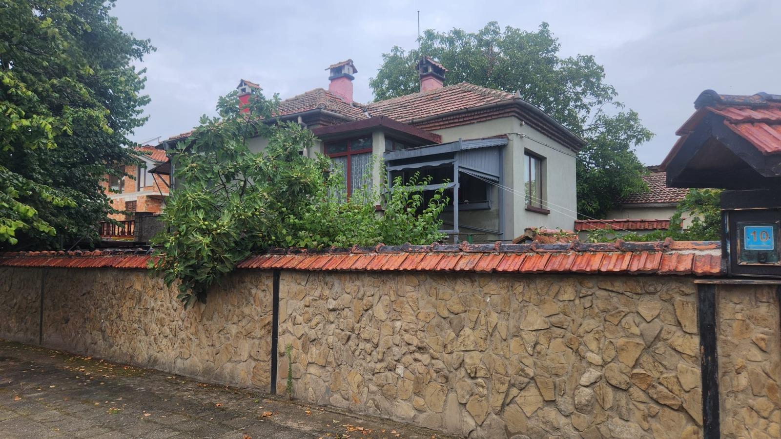 House for Sale in Poroy, Burgas