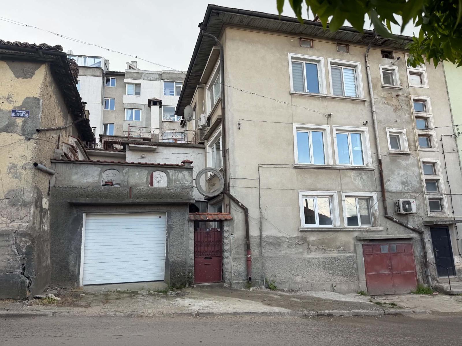 House Floor for Sale in Shumen, Kurshun cheshma