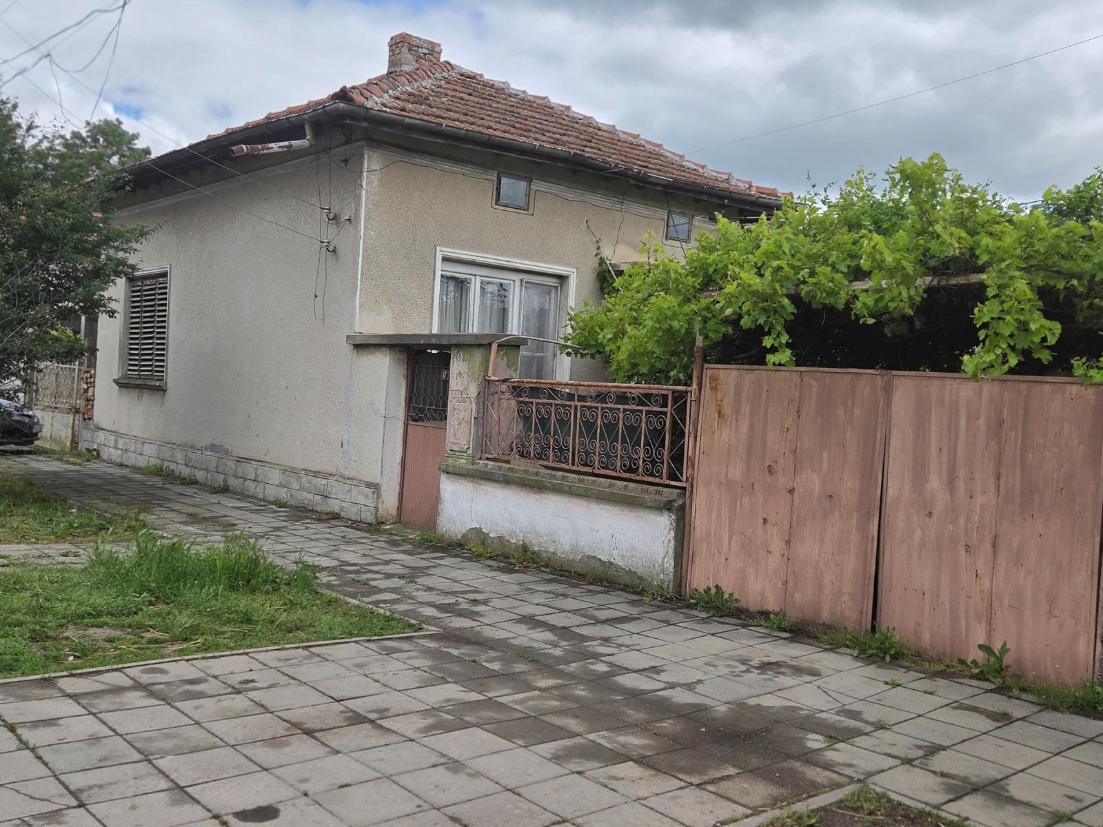 House for Sale in Obnova, Pleven