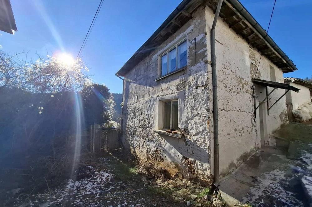 House for Sale in Chokmanovo, Smolyan