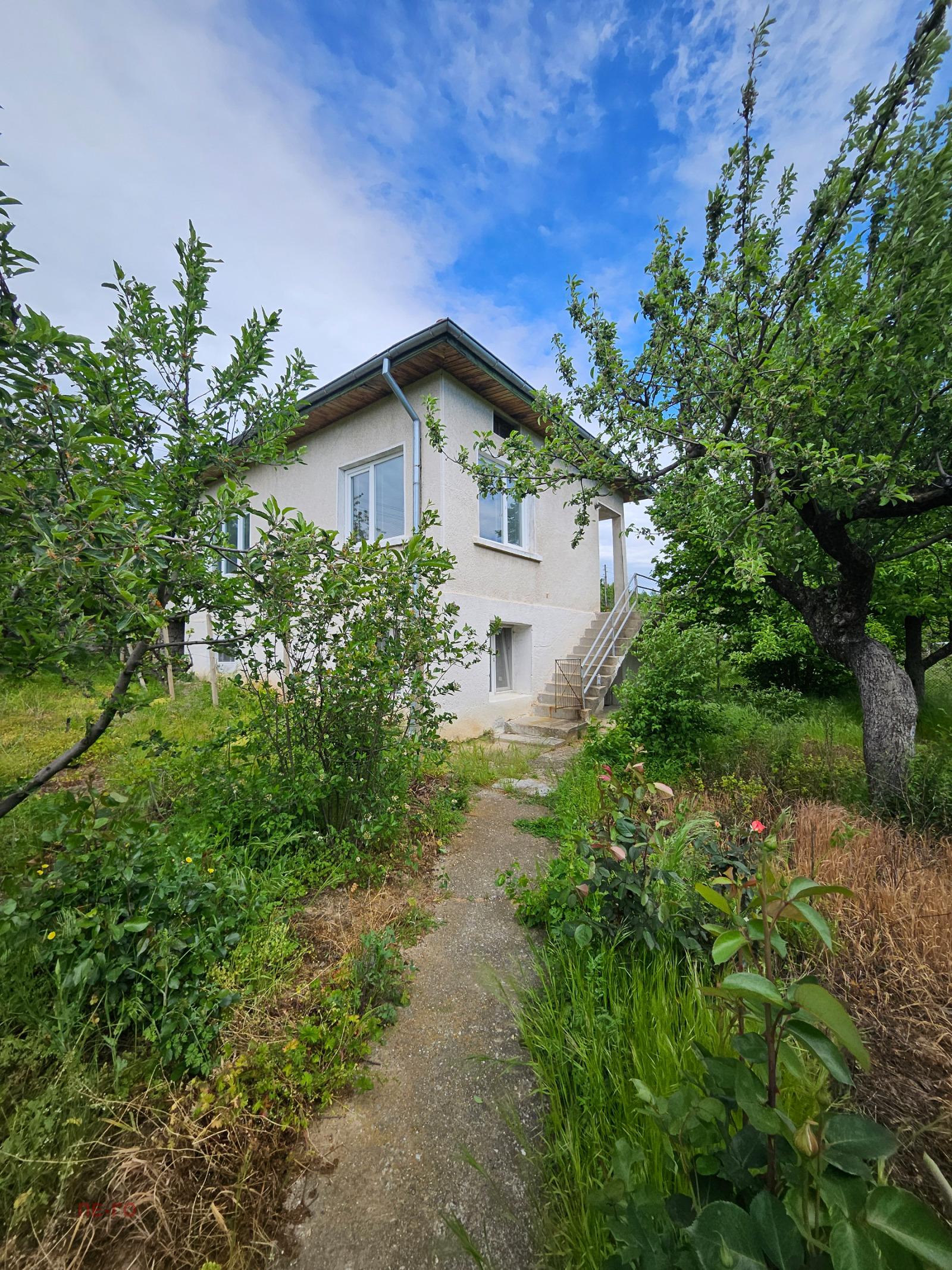 House for Sale in Muhovo, Sofia Province