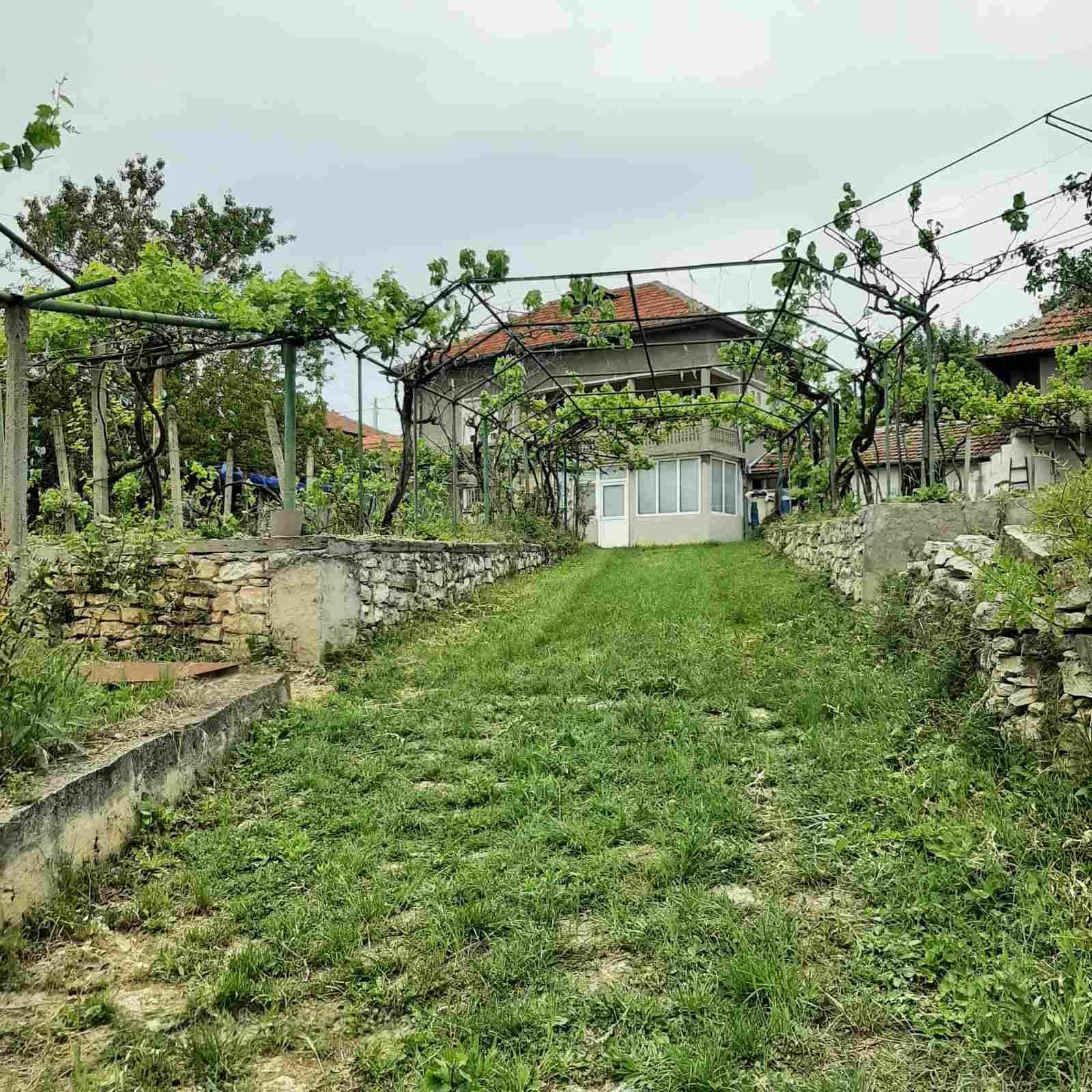 House for Sale in Brestovets, Pleven