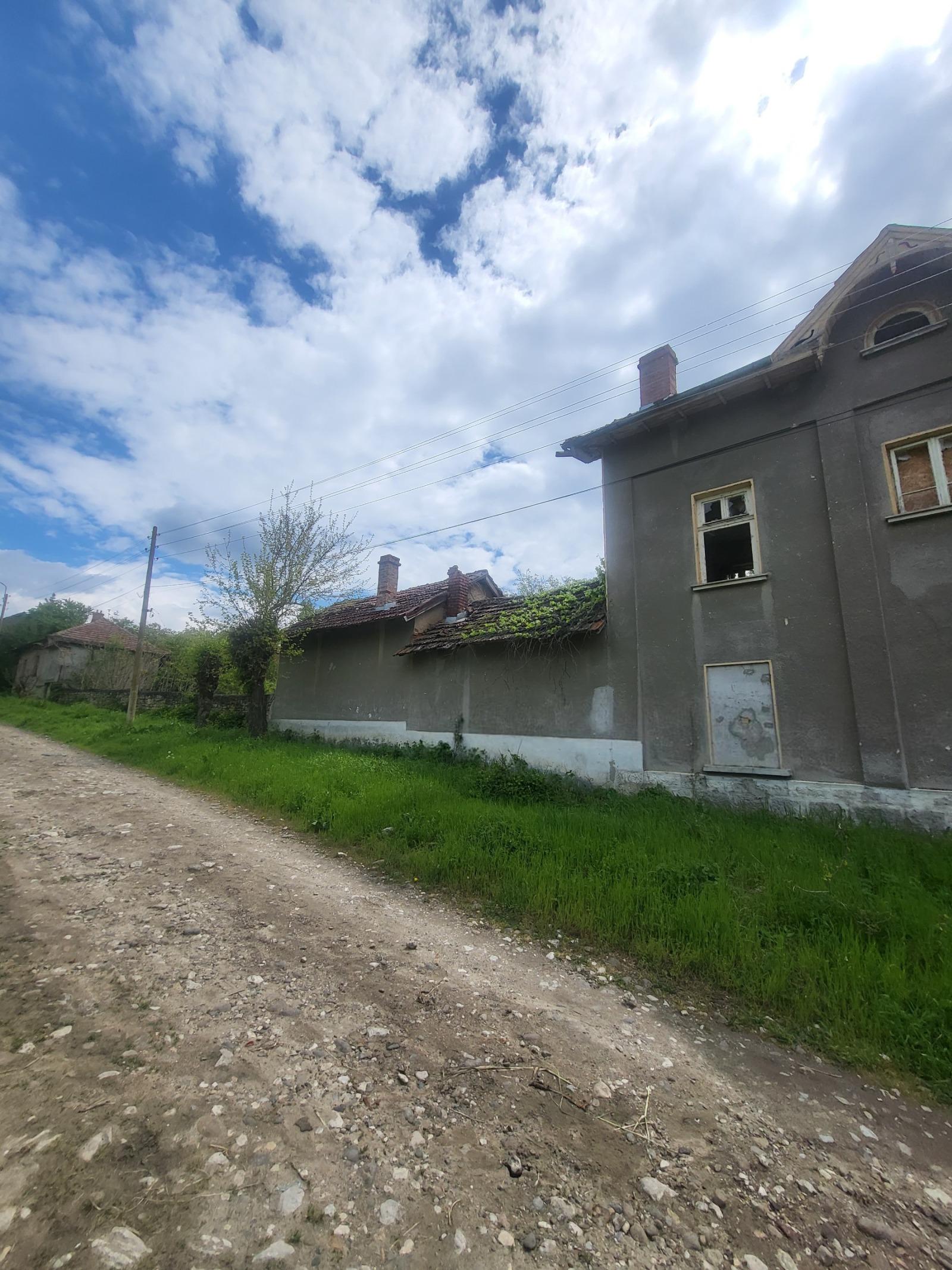 House for Sale in Petarnitsa, Pleven