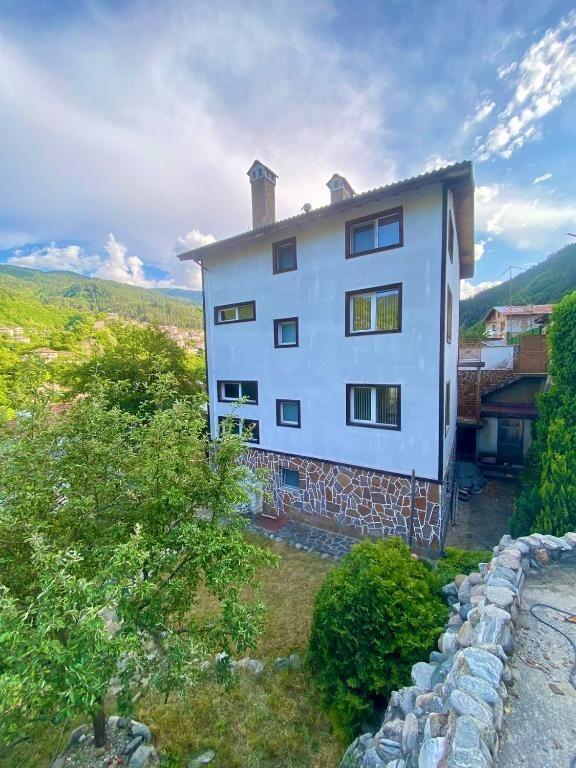 House for Sale in Devin, Smolyan