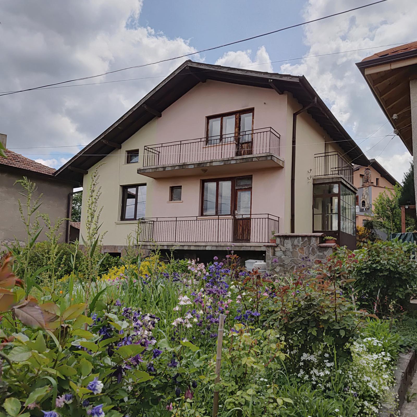 House for Sale in Pernik, Kalkas