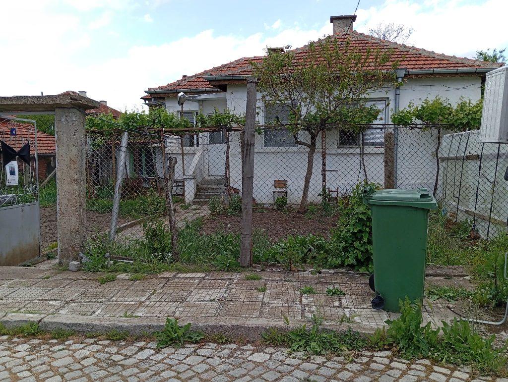 House for Sale in Elhovo, Yambol