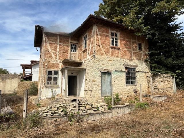 House for Sale in Ledenik, Veliko Tarnovo