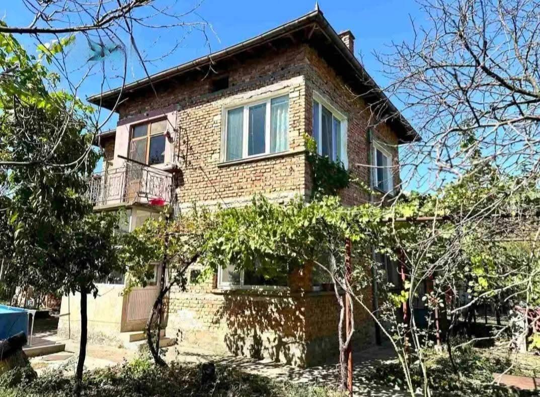 House for Sale in Debelets, Veliko Tarnovo