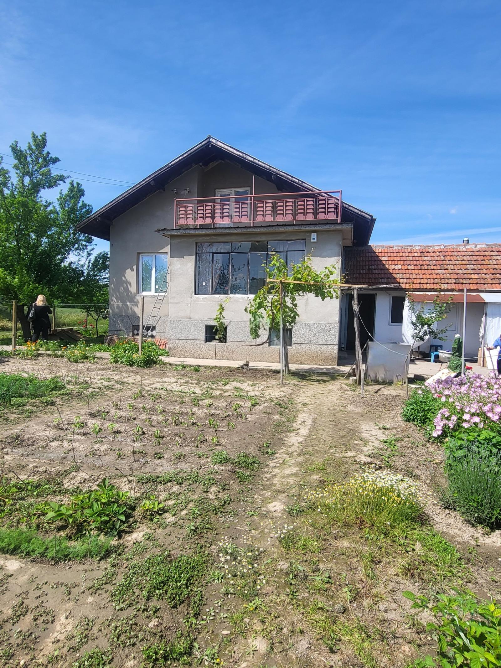 House for Sale in Dolni Vit, Pleven