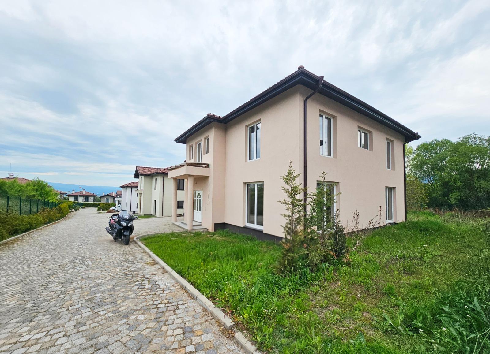 House for Sale in Sofia, Lozen