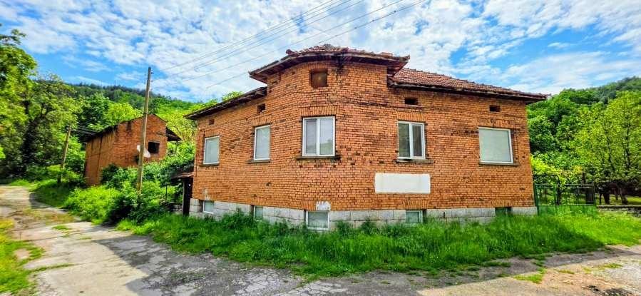 House for Sale in Malka Zhelyazna, Lovech