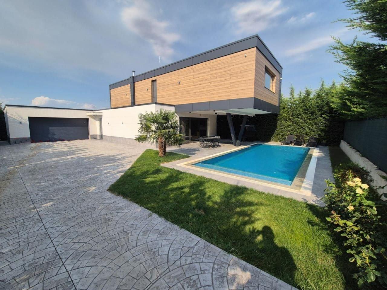 House for Sale in Markovo, Plovdiv
