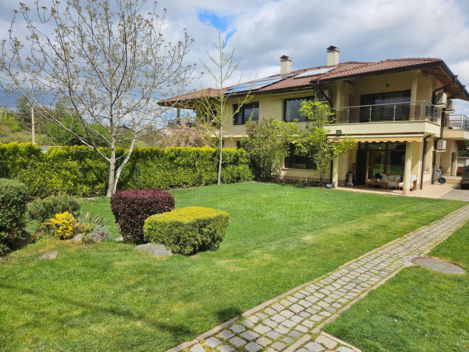 House for Sale in Sofia, v.z.Vrana – Lozen