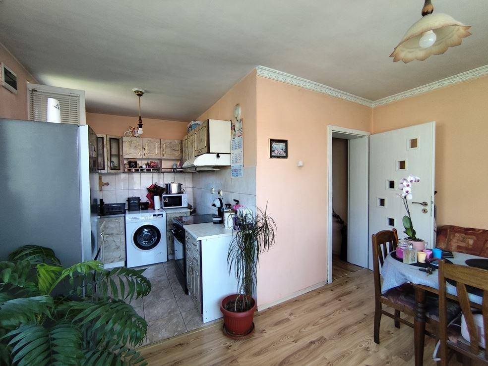 House Floor for Sale in Pernik, Draganovets