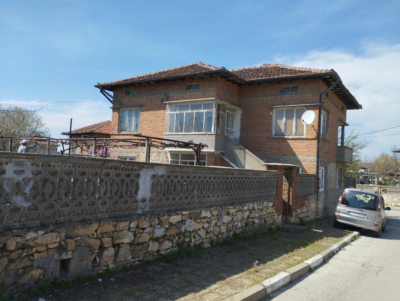 House for Sale in Stara Zagora, Zheleznik – tsentar