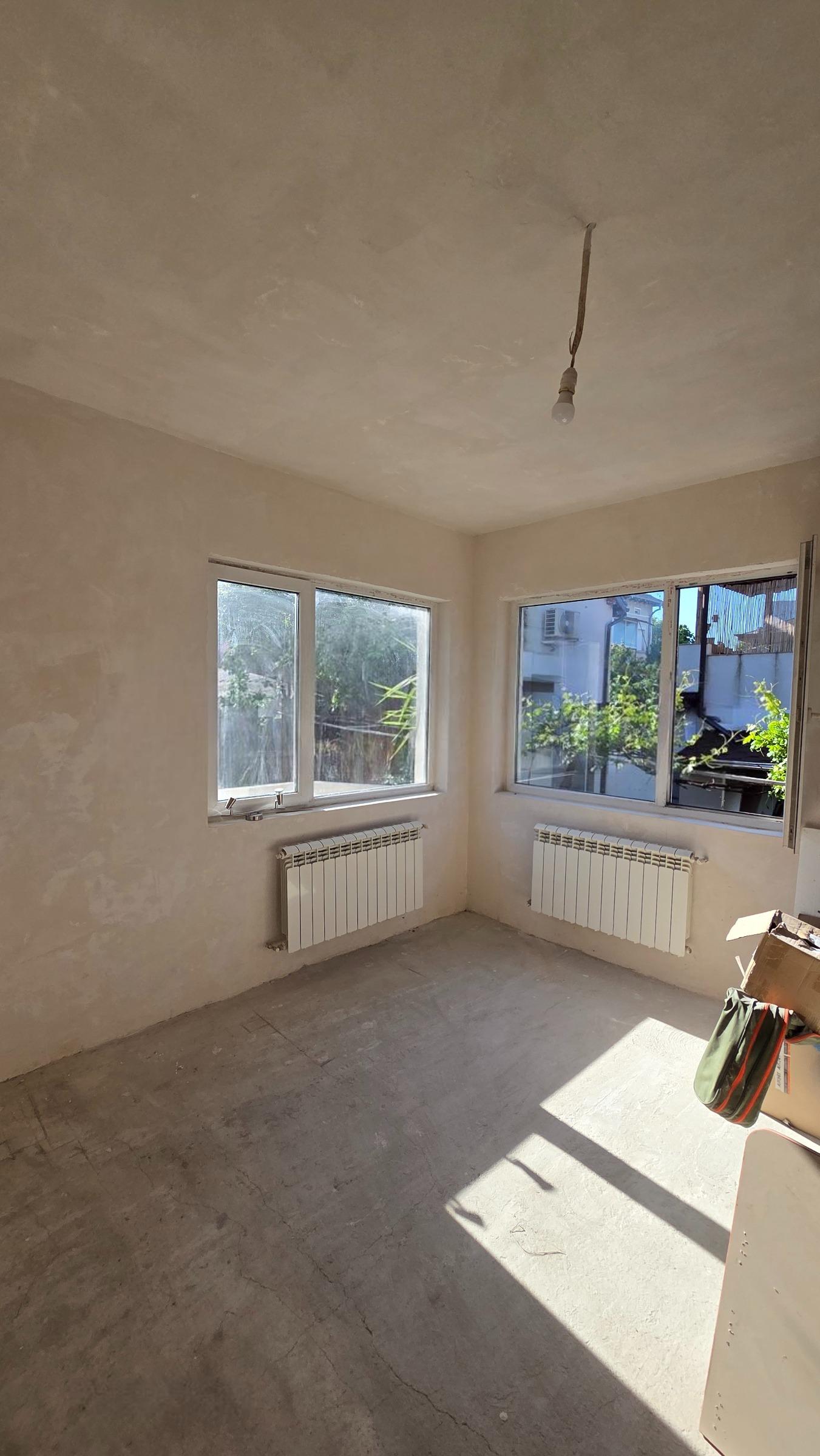 House Floor for Sale in Dobrich, Hristo Botev