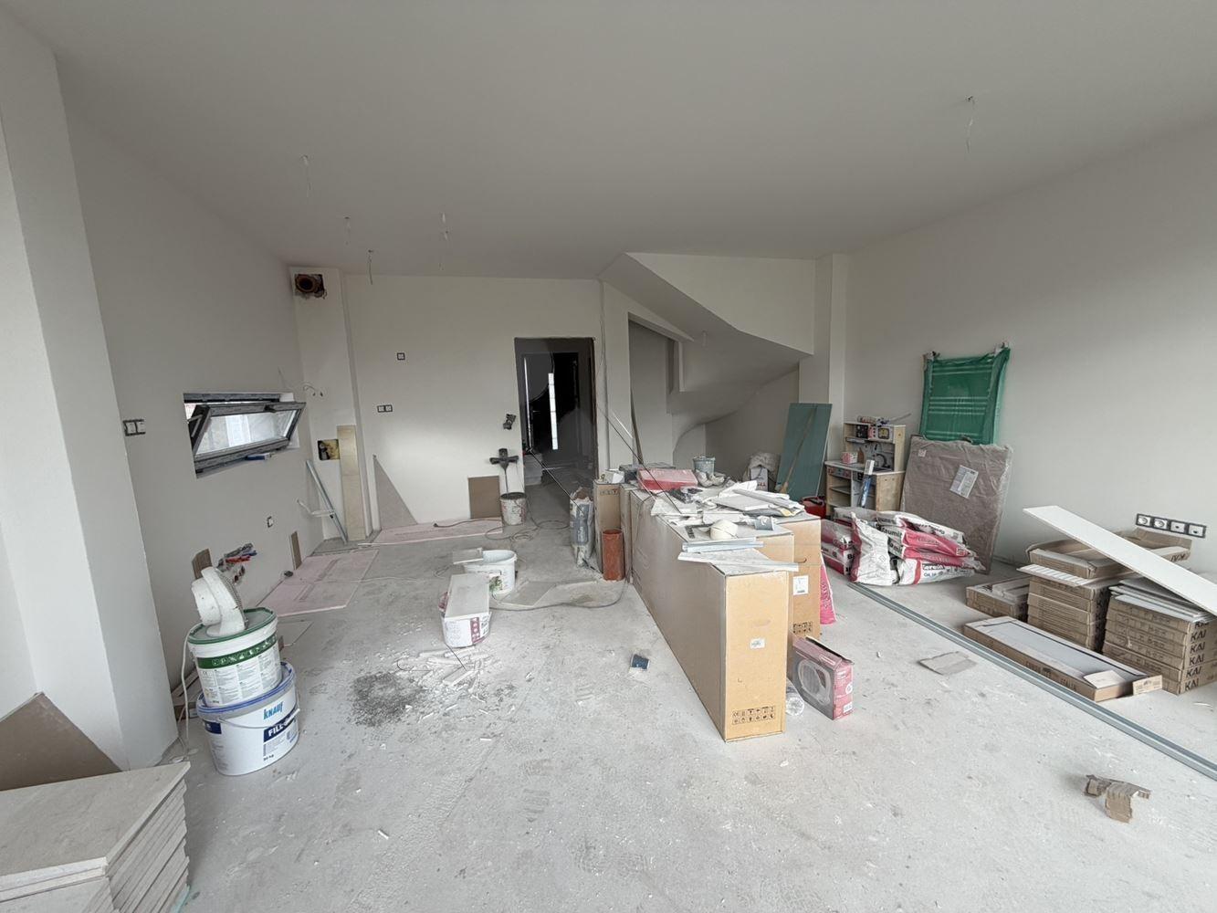House for Sale in Parvenets, Plovdiv