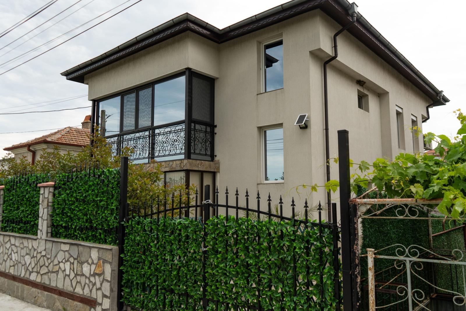 House for Sale in Burgas, Vetren