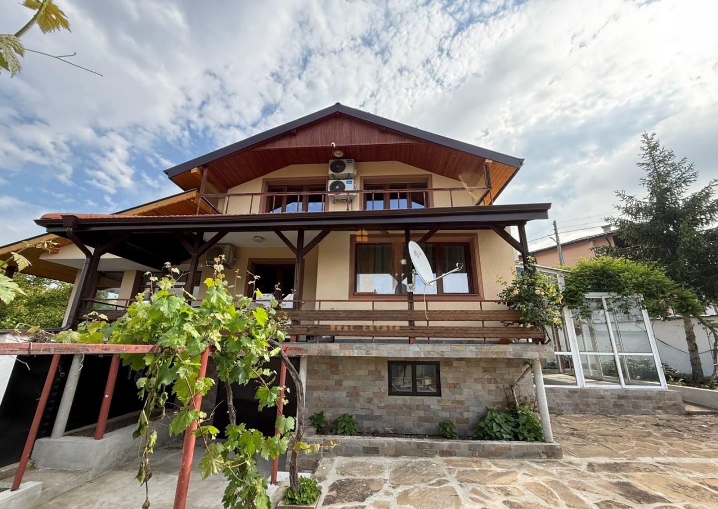 House for Sale in Burgas, Izvorishte