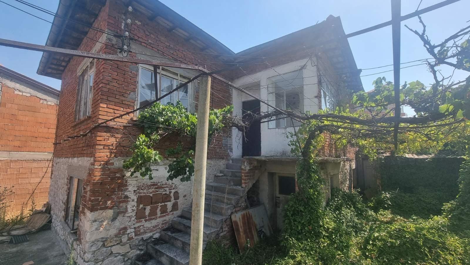 House for Sale in Belashtitsa, Plovdiv