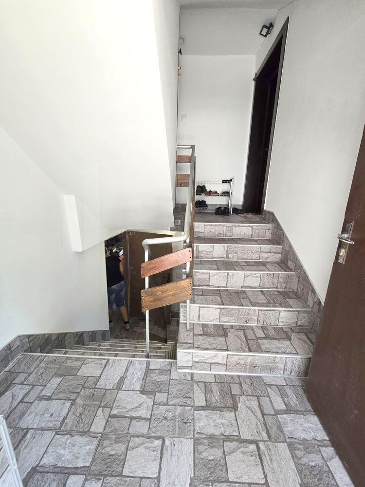 House Floor for Sale in Pernik, Varosh