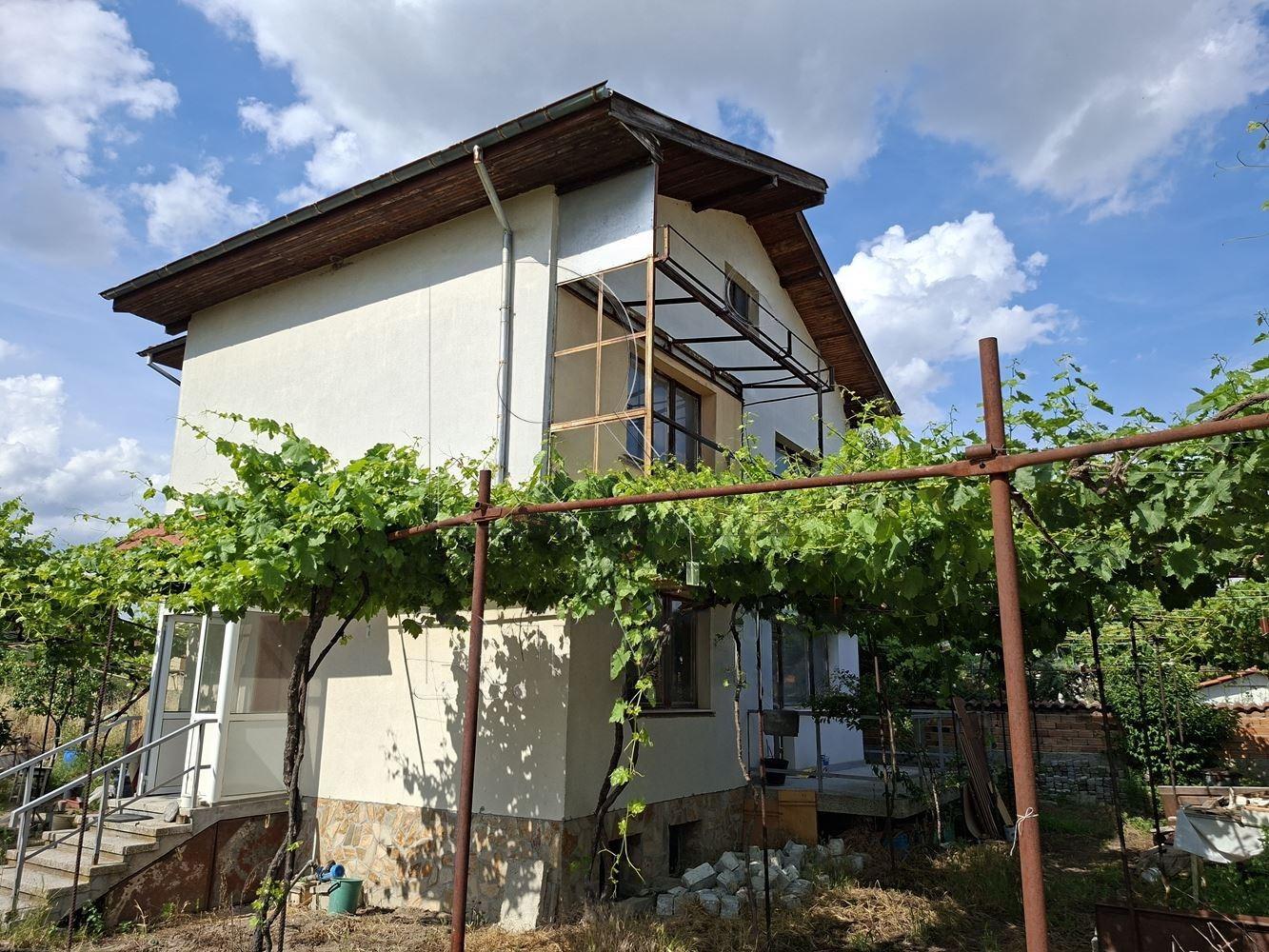House for Sale in Stroevo, Plovdiv