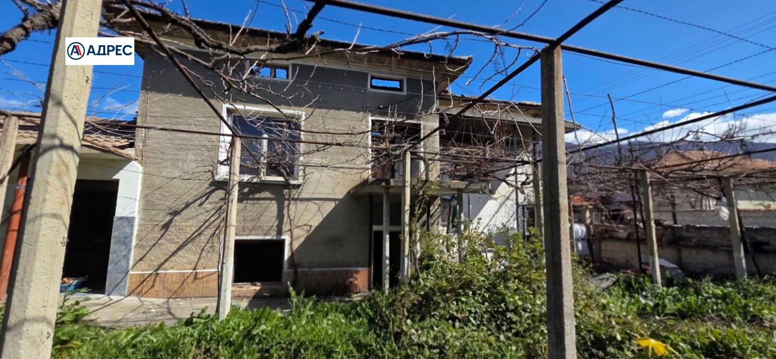 House for Sale in Karnare, Plovdiv