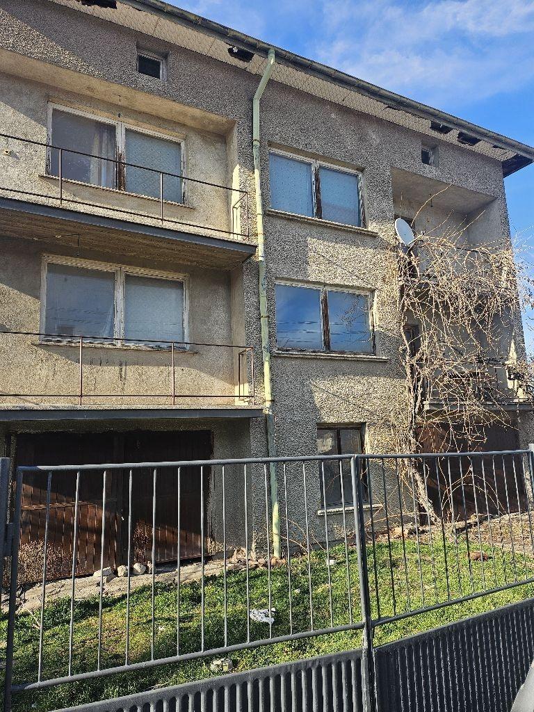 House for Sale in Breznik, Pernik
