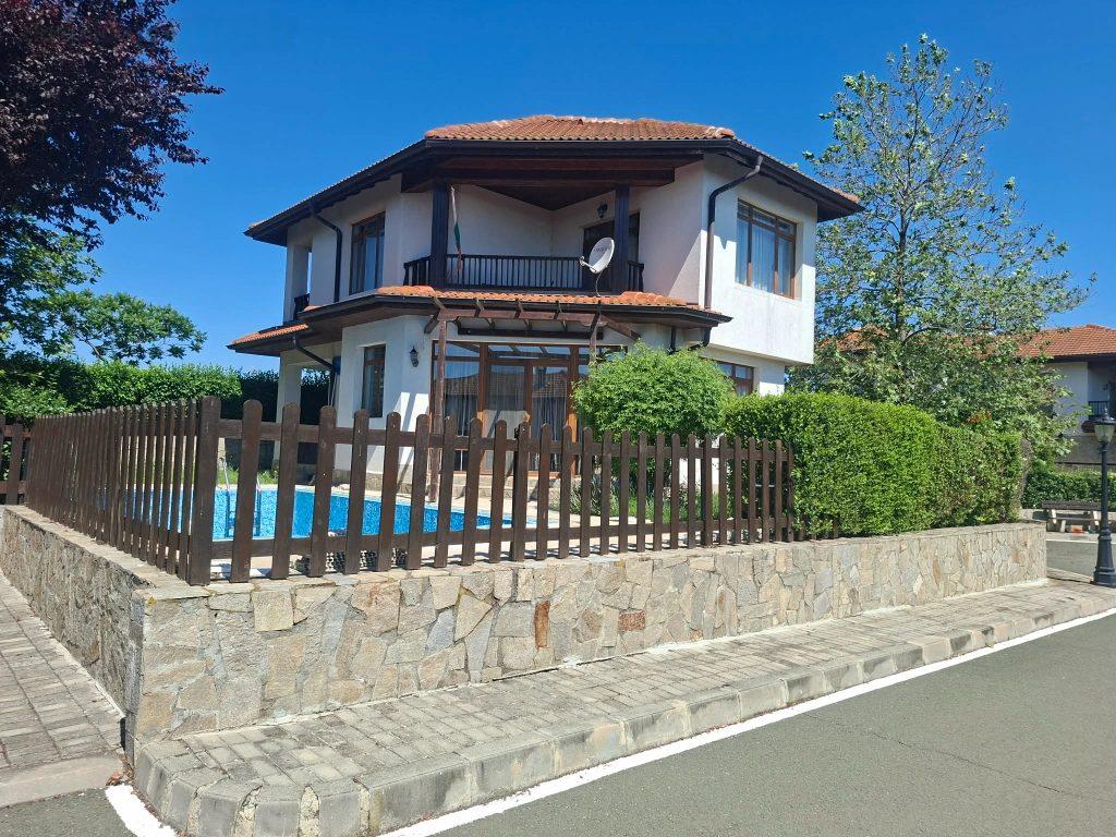 House for Sale in Aheloy, Burgas
