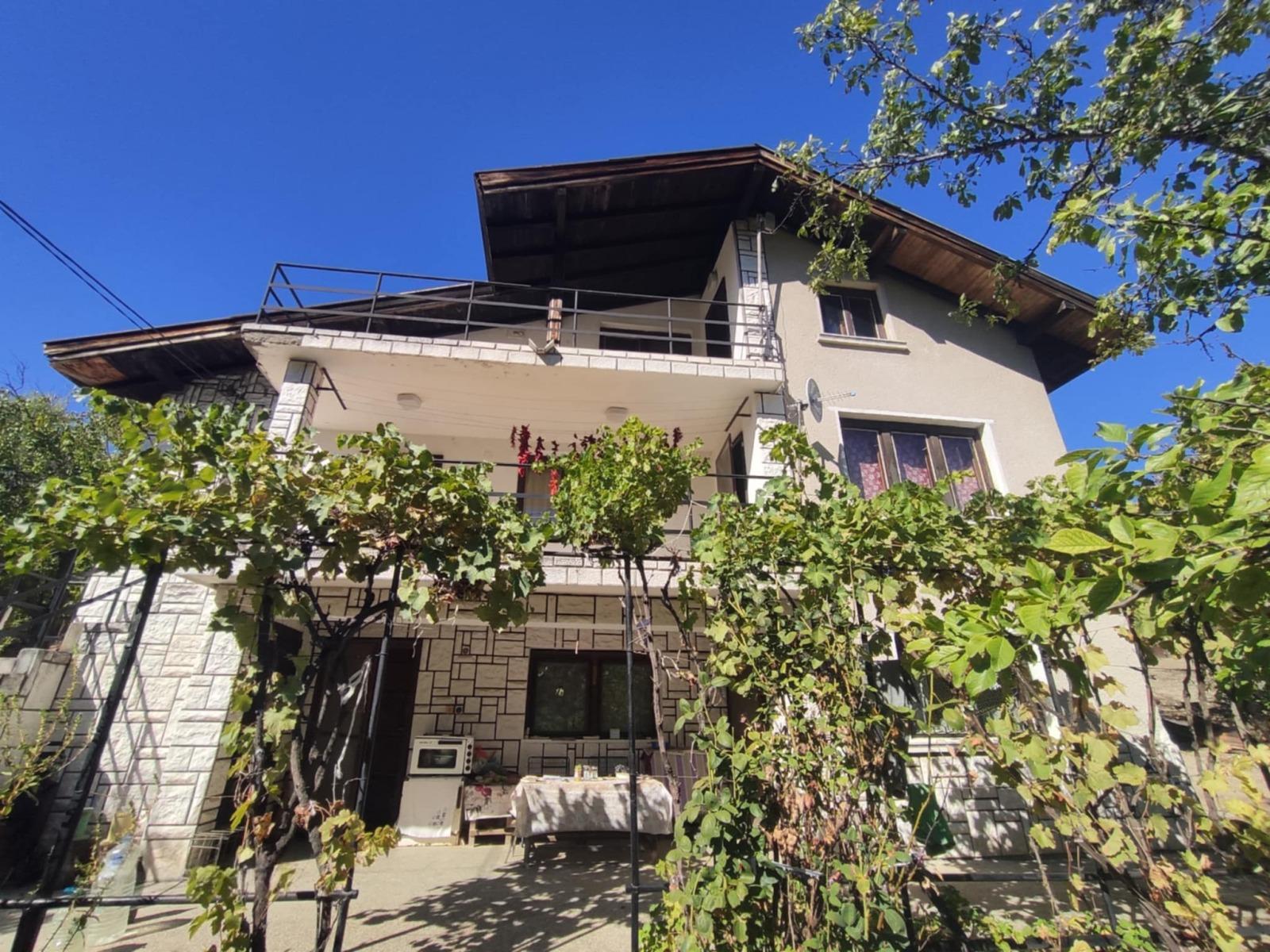 Villa for Sale in Sinagovtsi, Vidin