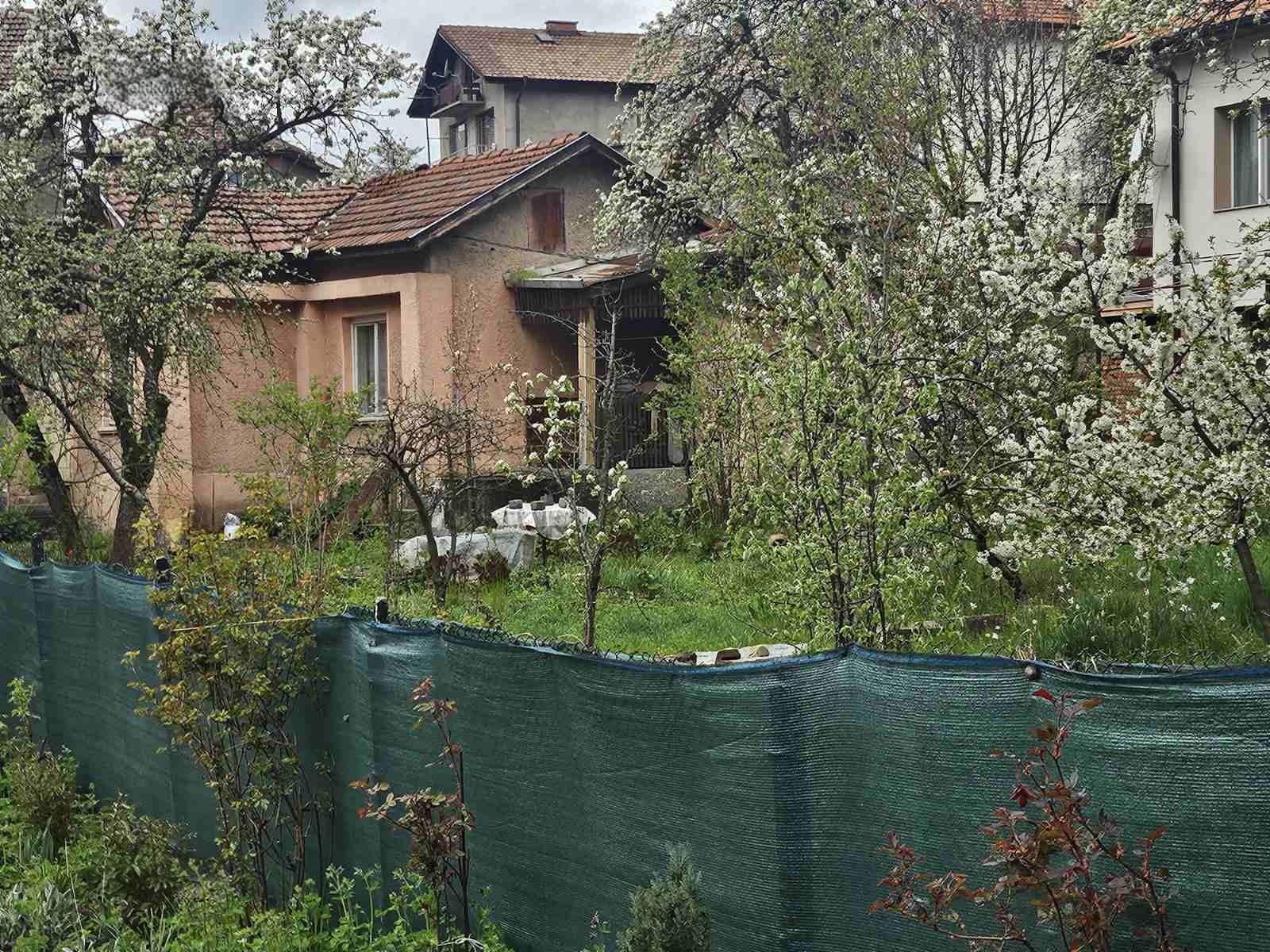 House for Sale in Pernik, Center