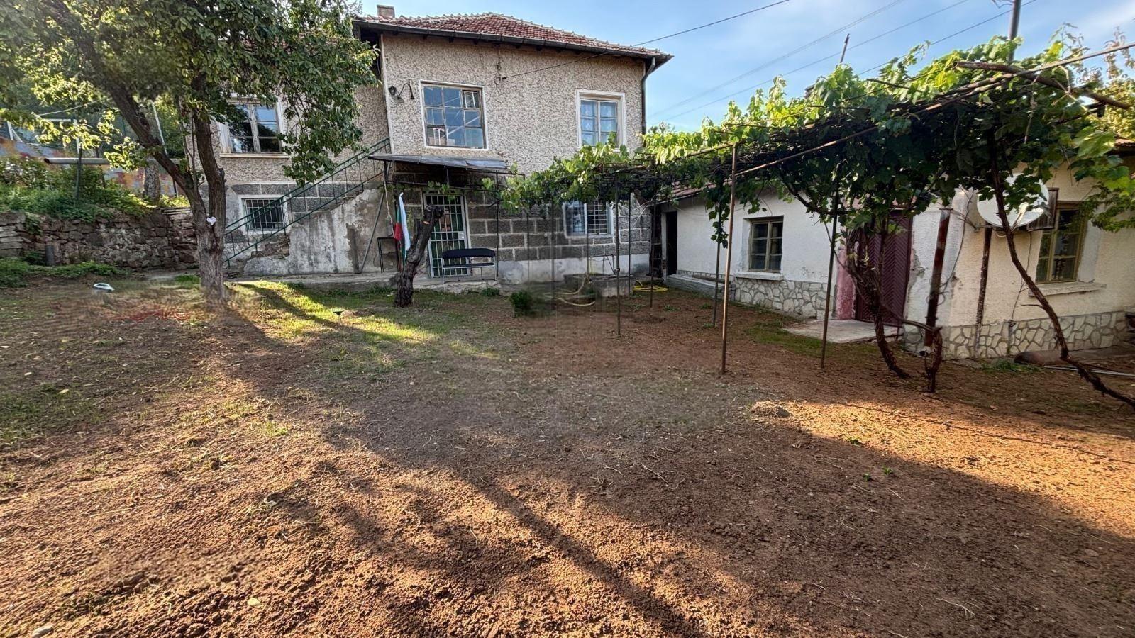 House for Sale in Golema Rakovitsa, Sofia Province