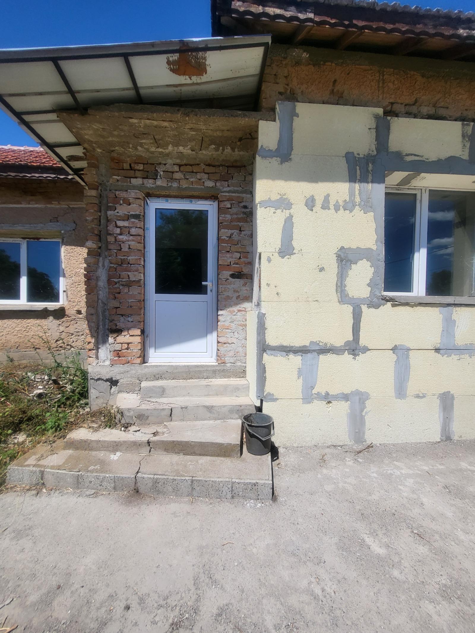 House for Sale in Gorna Mitropoliya, Pleven