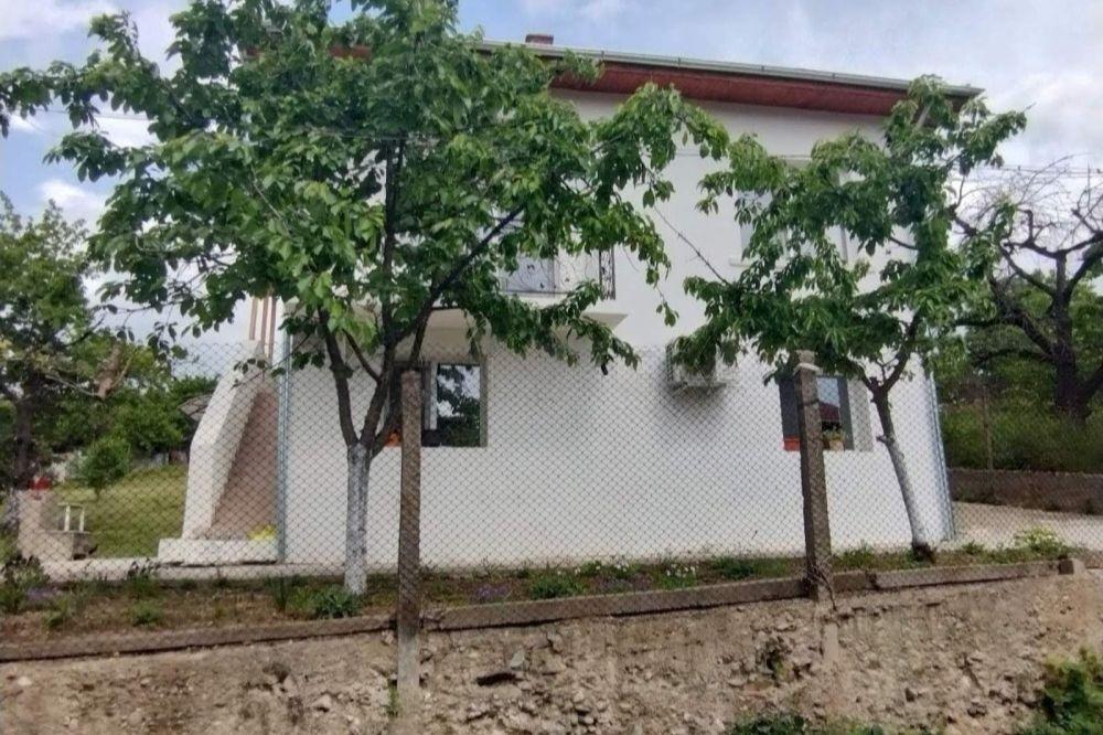 House for Sale in Konyavo, Kyustendil
