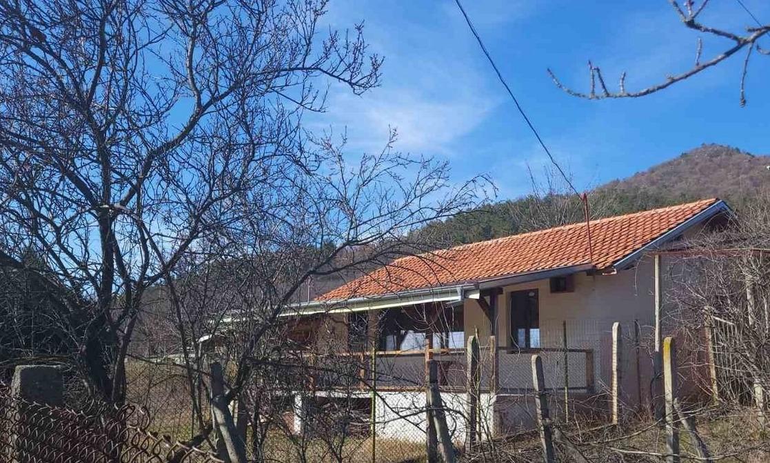 Villa for Sale in Pesnopoy, Plovdiv
