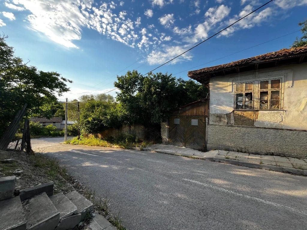 House for Sale in Shumen, Bolnitsata