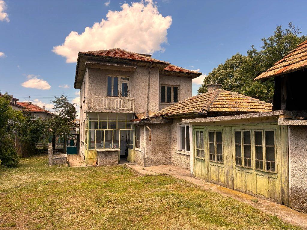 House for Sale in Popovo, Targovishte