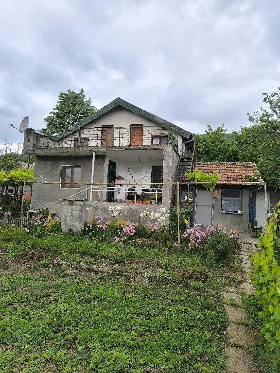Villa for Sale in Shumen, Pod Manastira Area