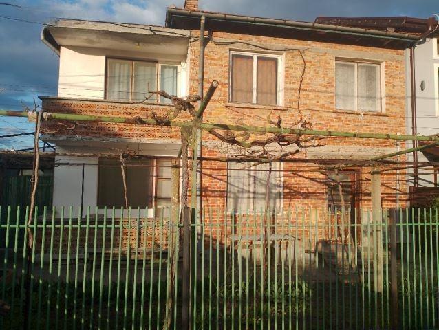 House for Sale in Burgas, Vetren