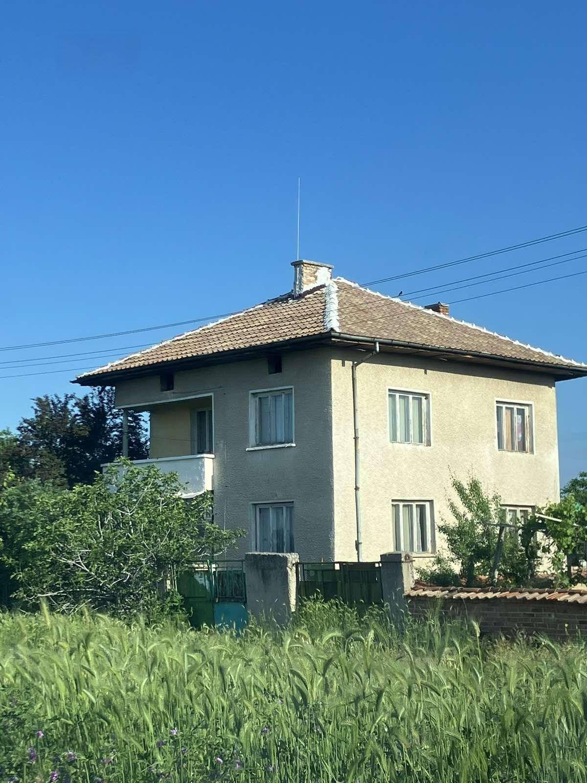 House for Sale in Belovitsa, Plovdiv