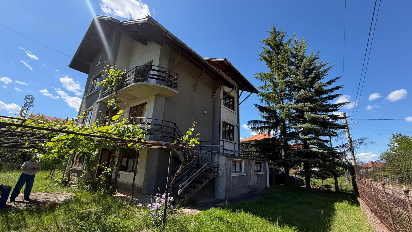 House for Sale in Noevtsi, Pernik
