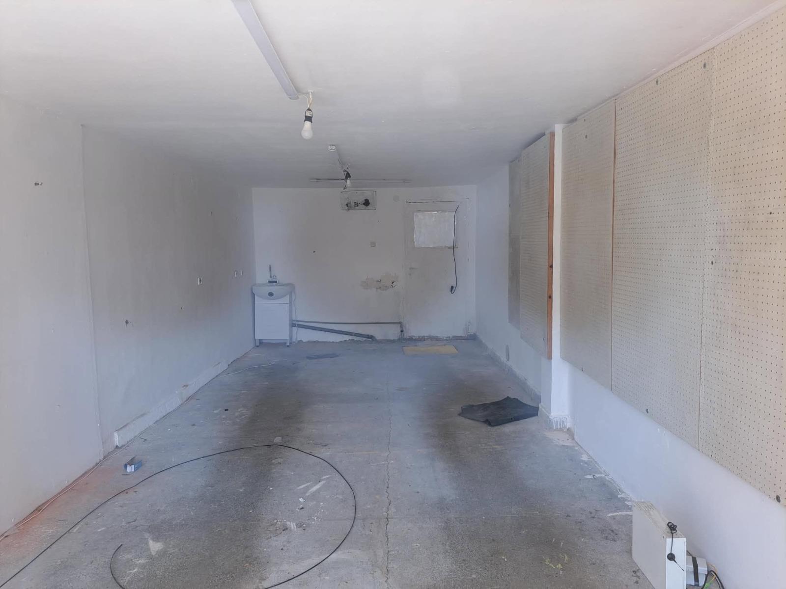 House for Sale in Yambol, Avren