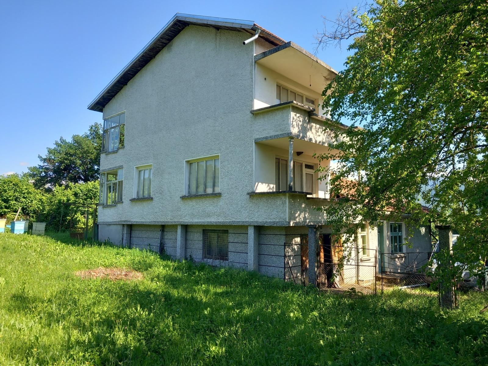 House for Sale in Stolat, Gabrovo