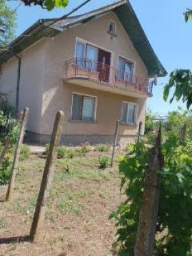 House for Sale in Marchevo, Montana
