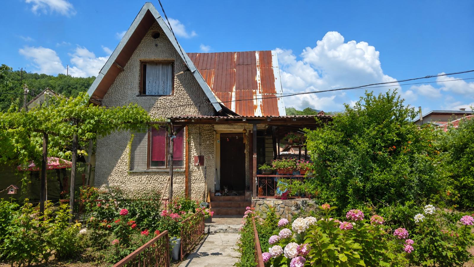 Villa for Sale in Debrashtitsa, Pazardzhik